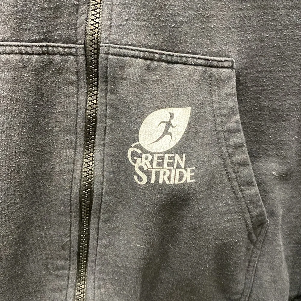 Green Stride Earth Rock & Run 13.1 Hoodie - Picture 2 of 6